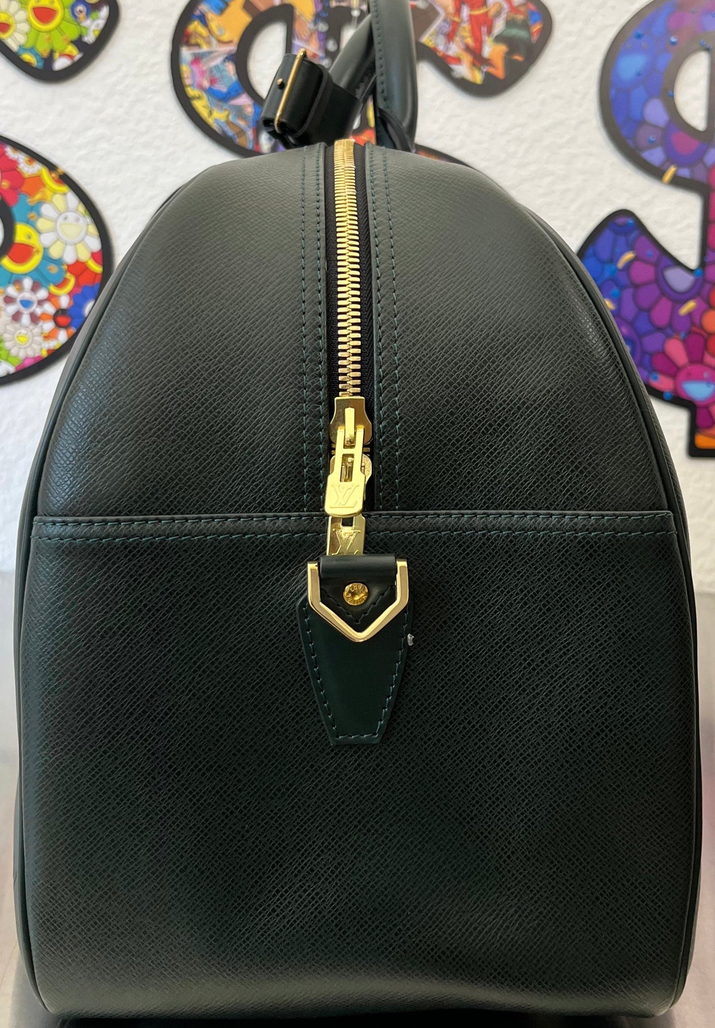 Louis Vuitton Kendall PM Taiga Leder
