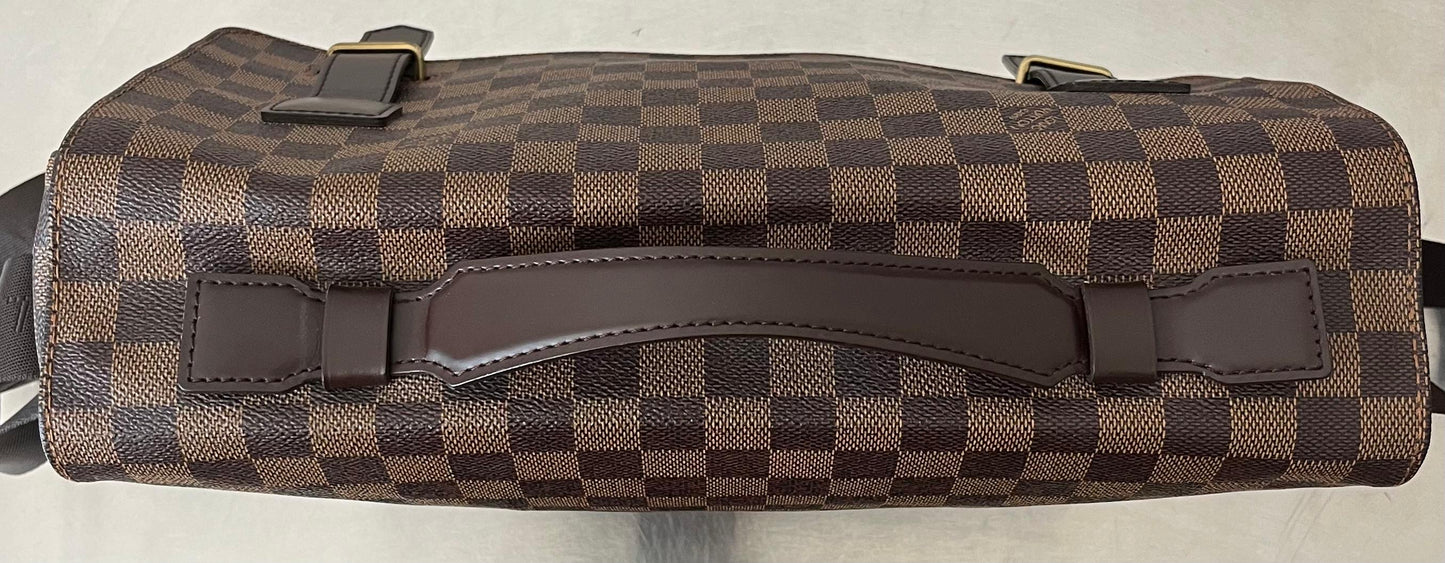 Louis Vuitton Broadway