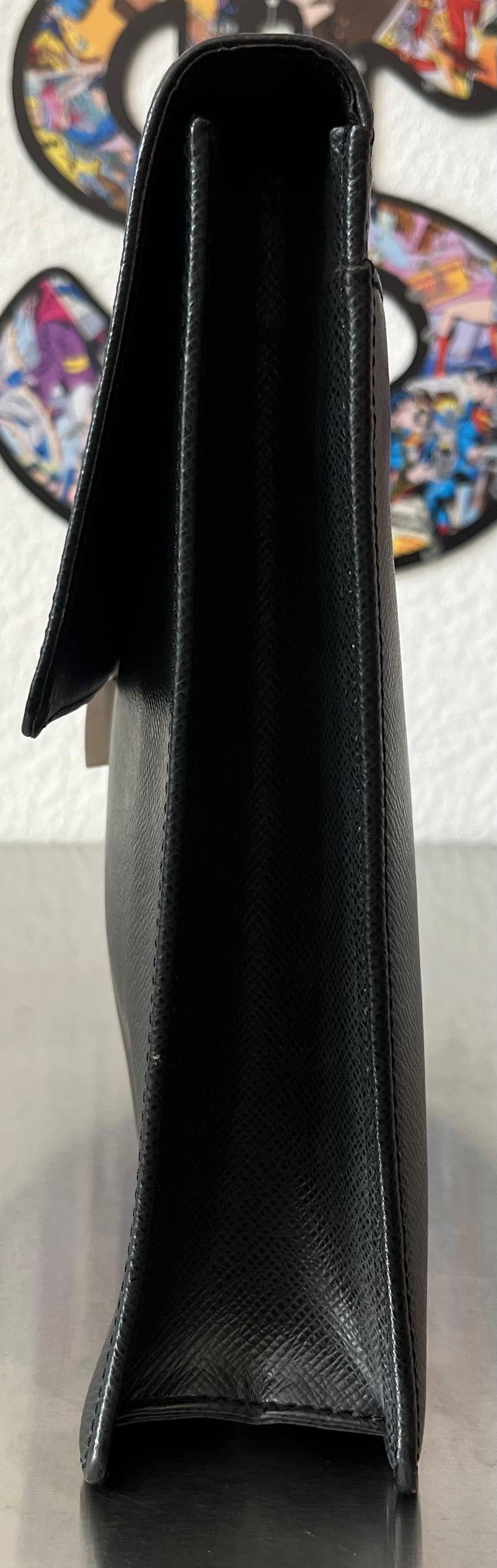 Louis Vuitton Angara Taiga