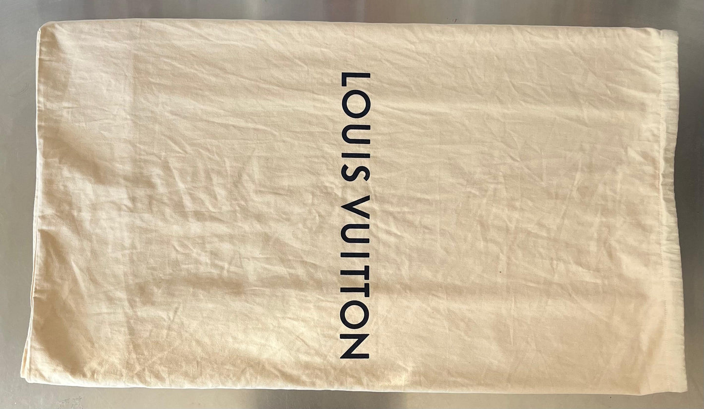 Louis Vuitton Kleiderschutzhülle Monogram Eclipse
