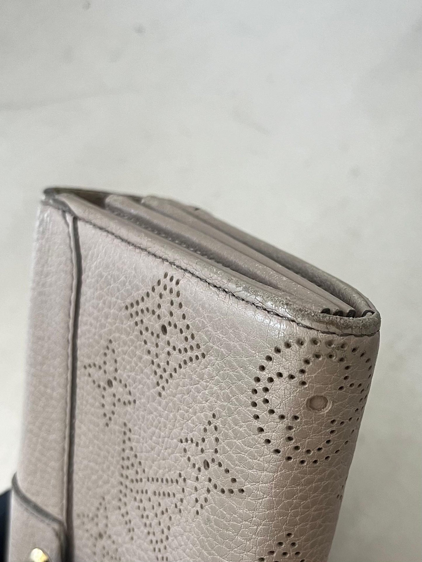 Louis Vuitton Amelia Mahina Leder