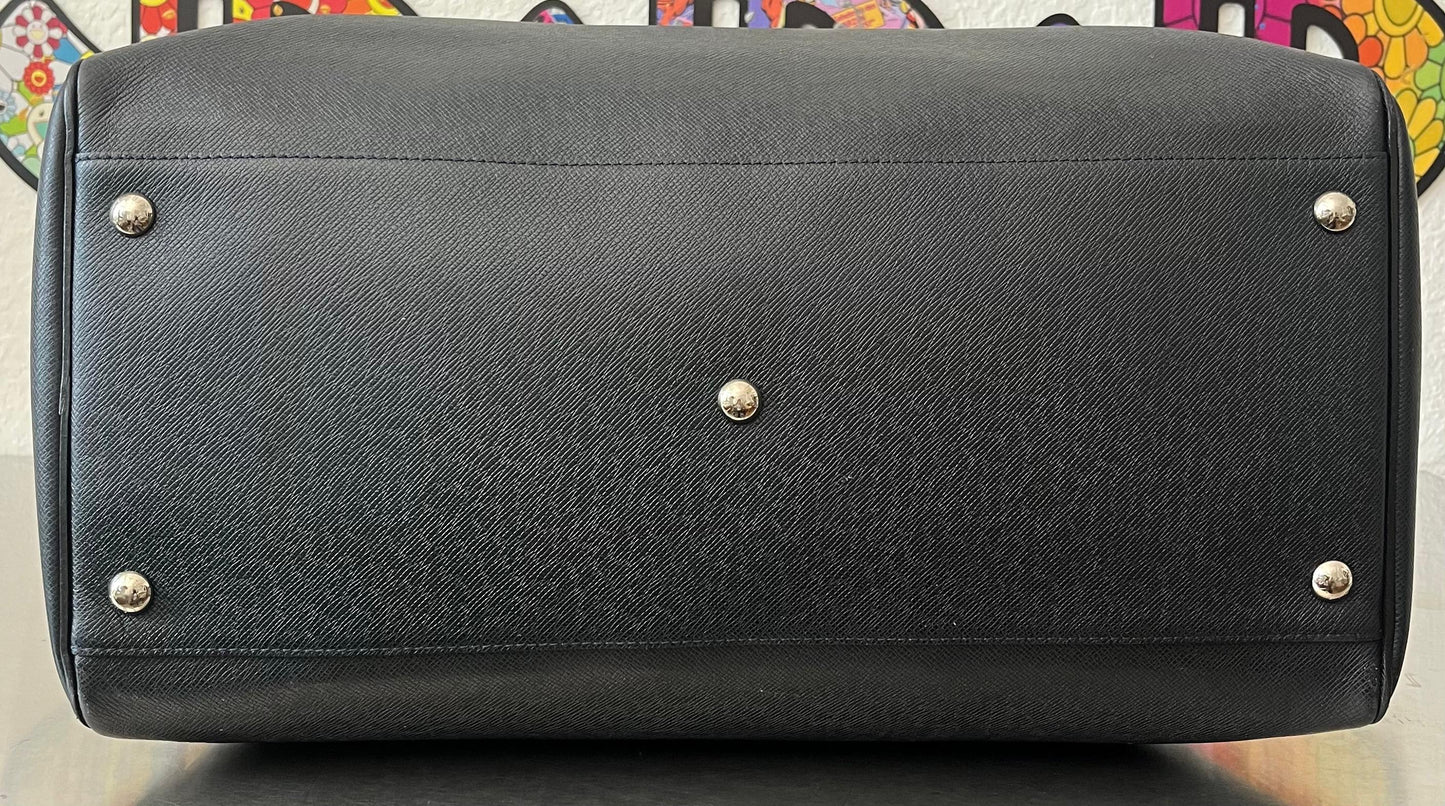 Louis Vuitton Neo Kendall Taiga Leder (dunkelblau)