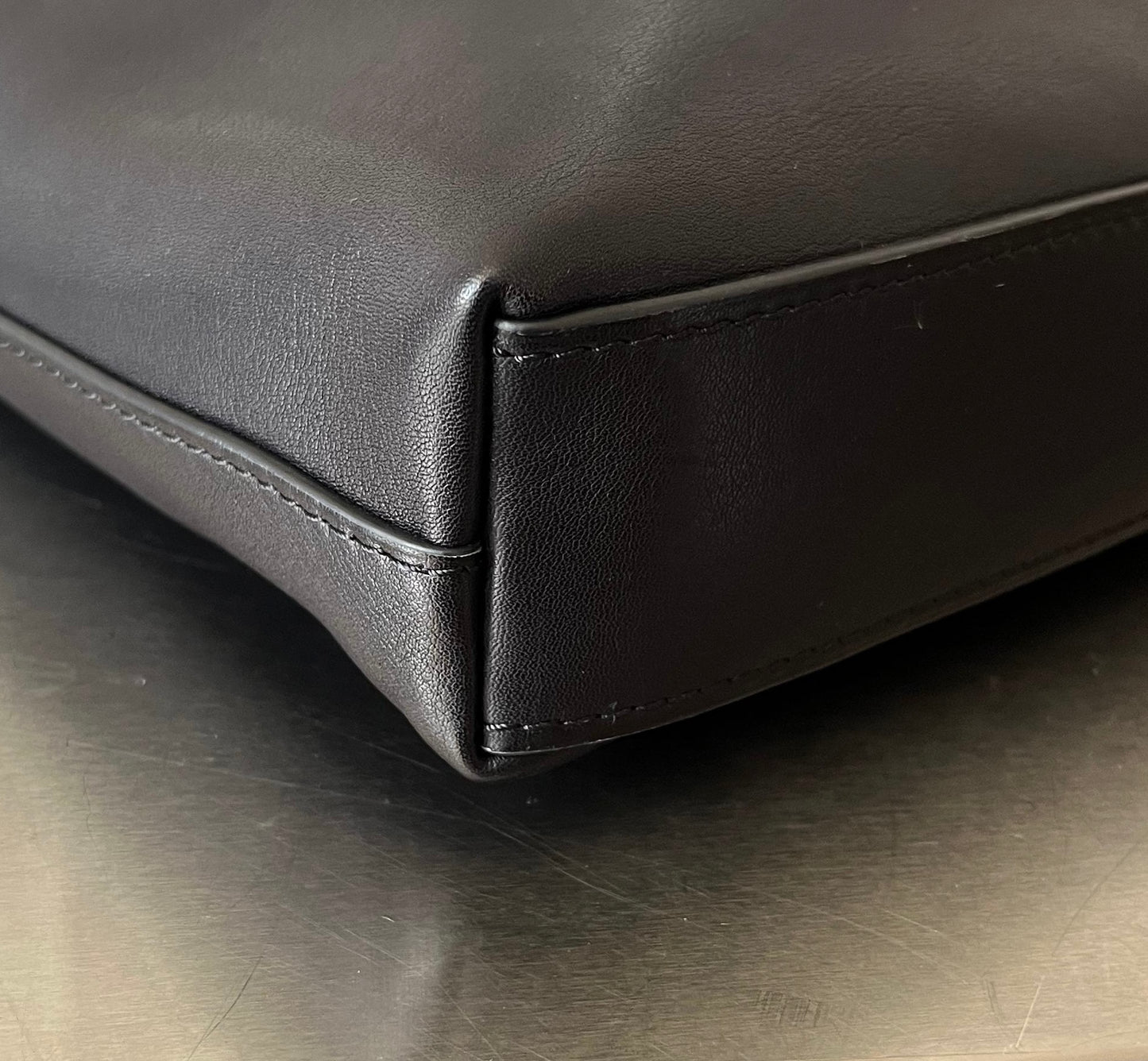 Louis Vuitton Porte-Documents Voyage PM