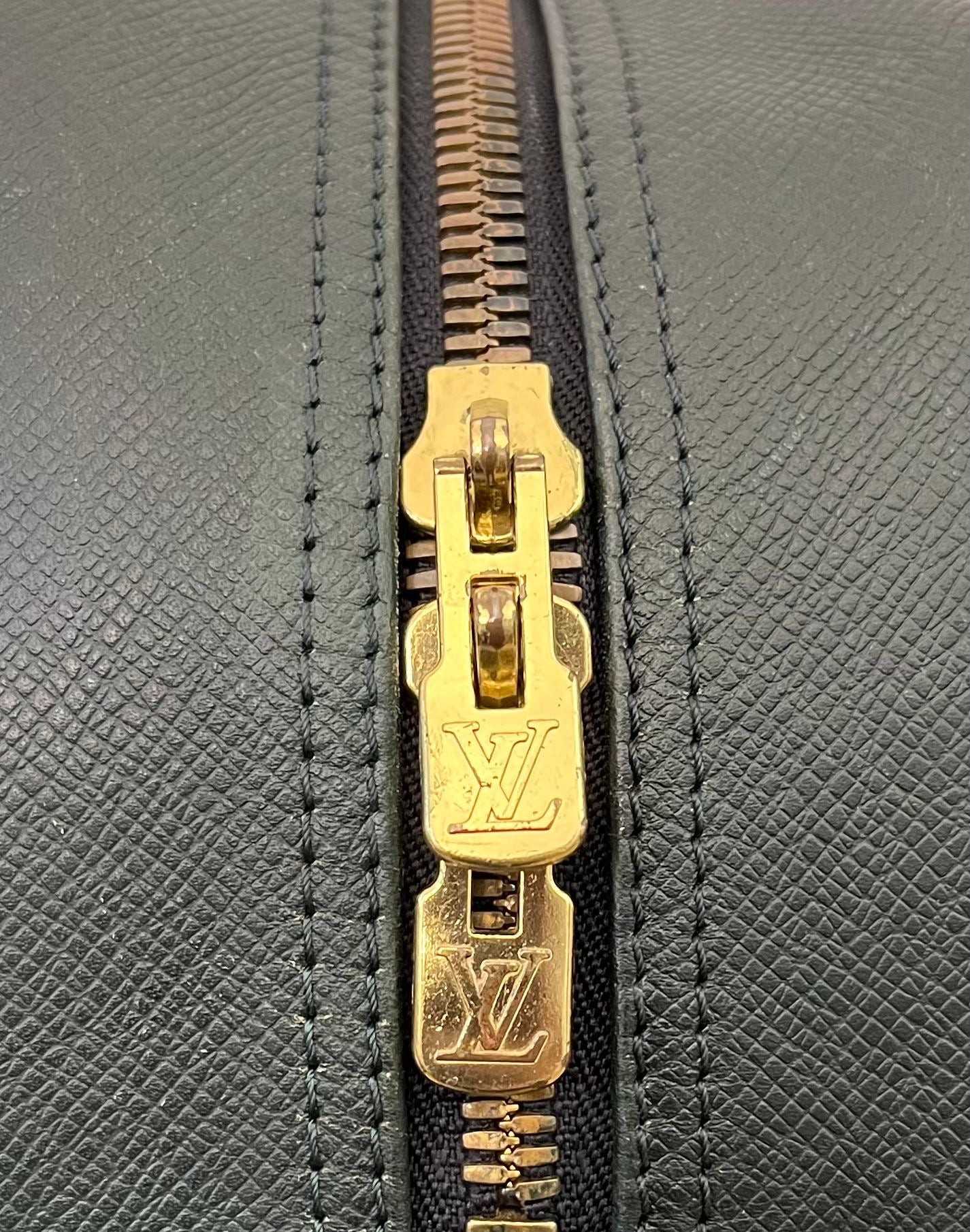 Louis Vuitton Kendall PM Taiga