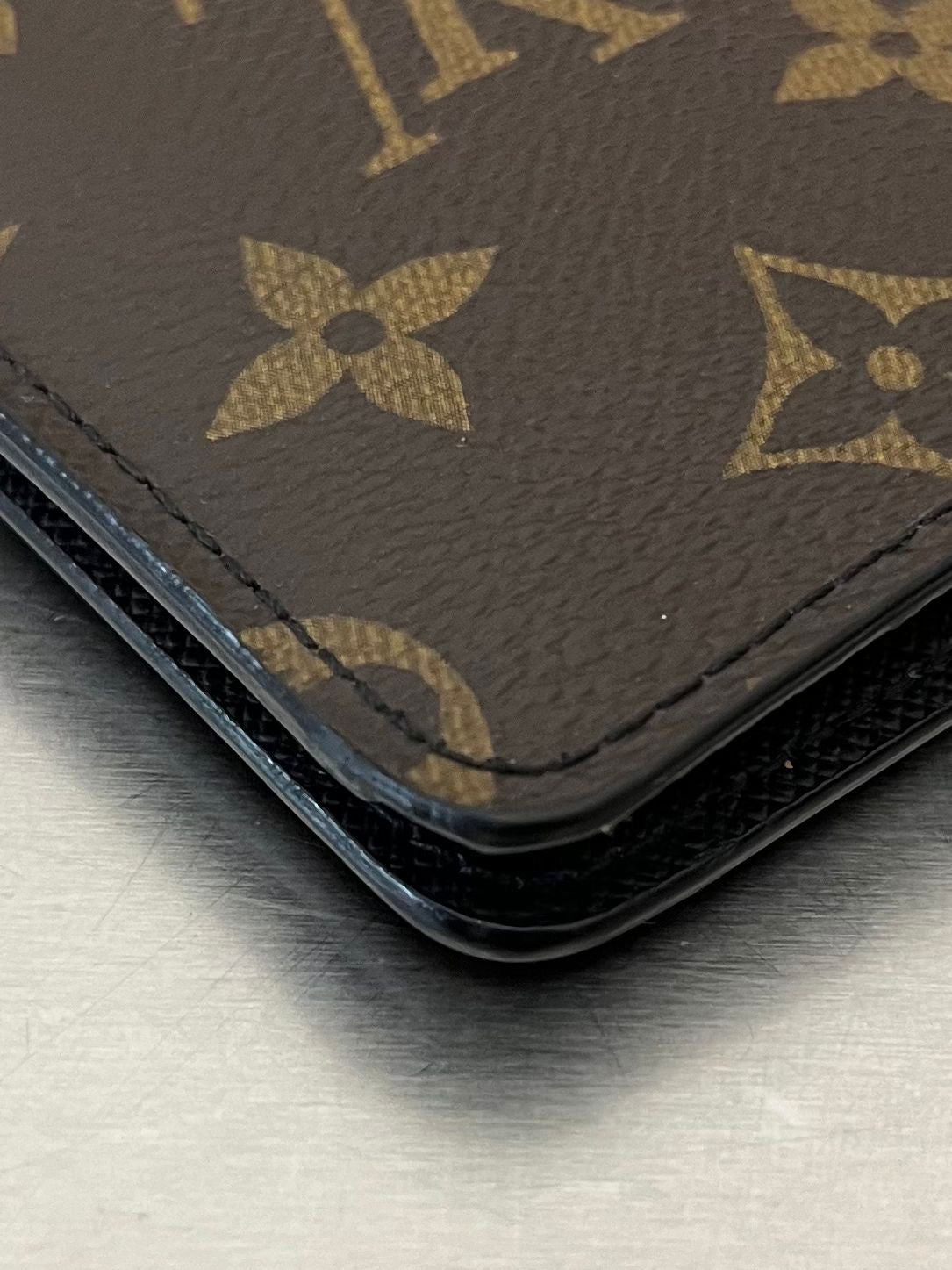 Louis Vuitton Brazza Macassar