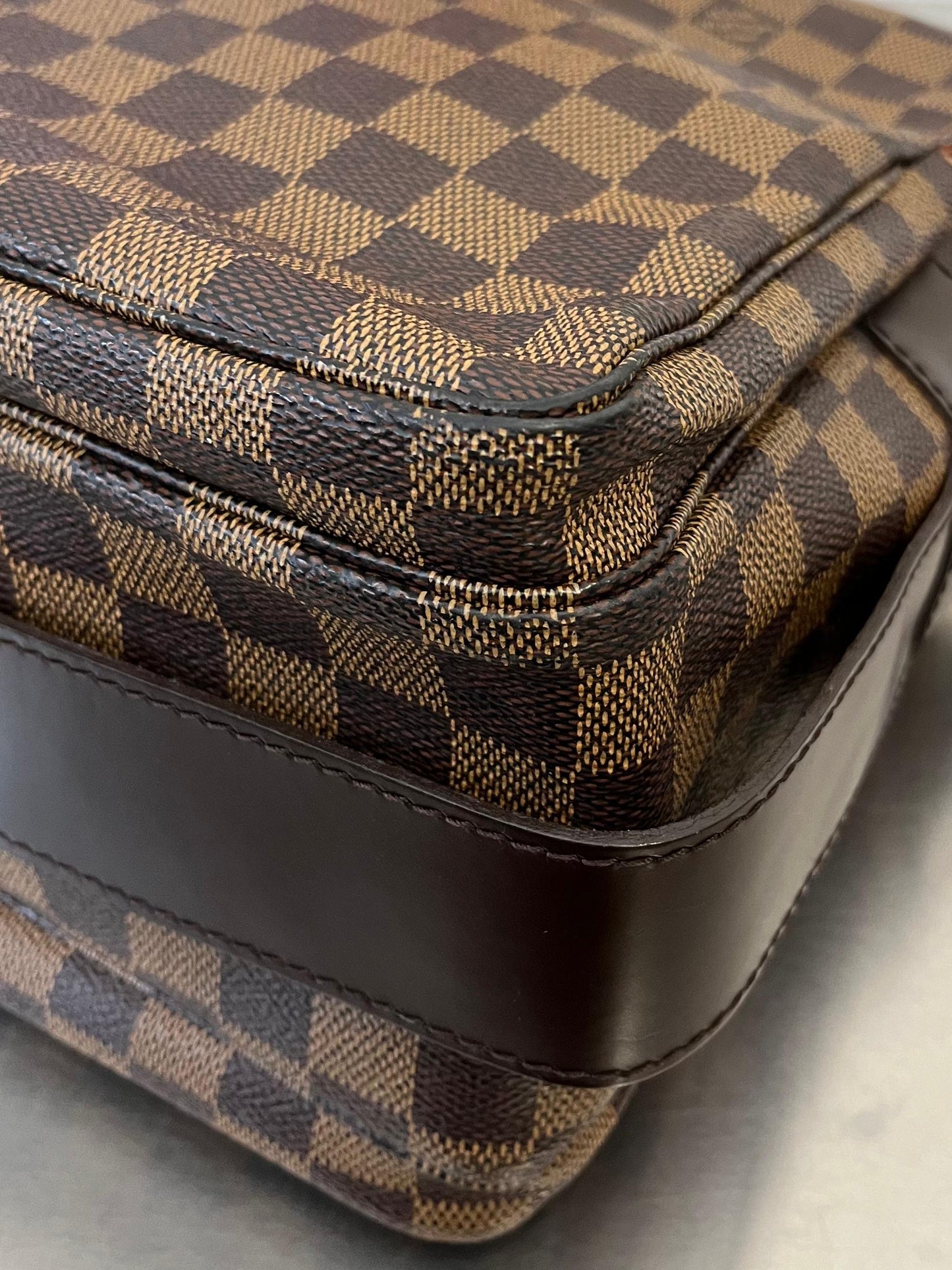 Louis Vuitton Naviglio Messenger
