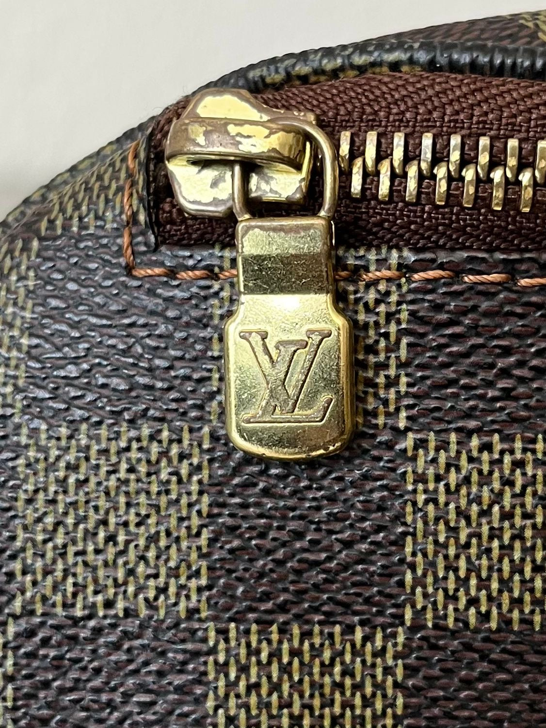 Louis Vuitton Melville Bum Bag Damier