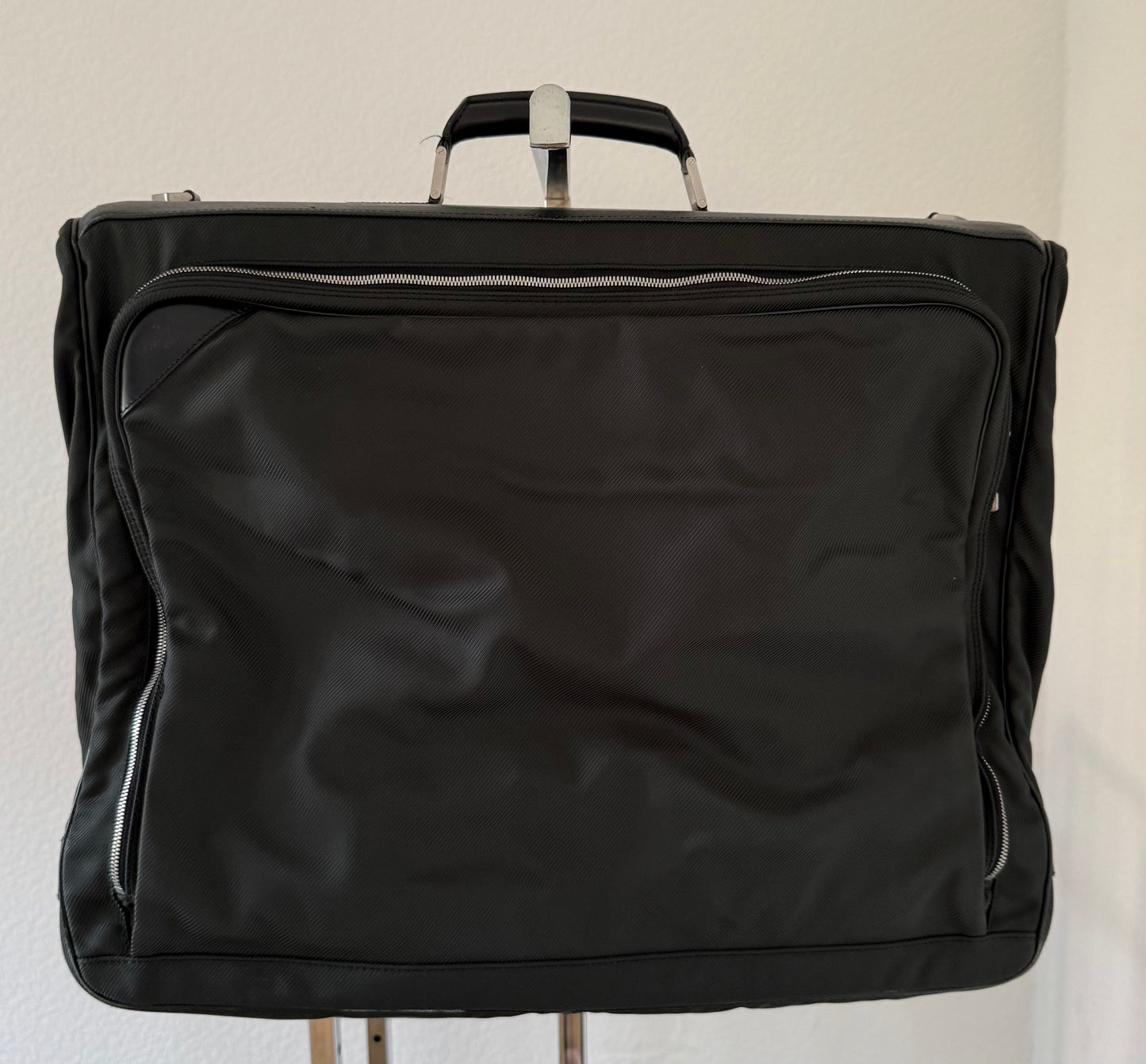 Louis Vuitton Cinq Cintre Kleidersack