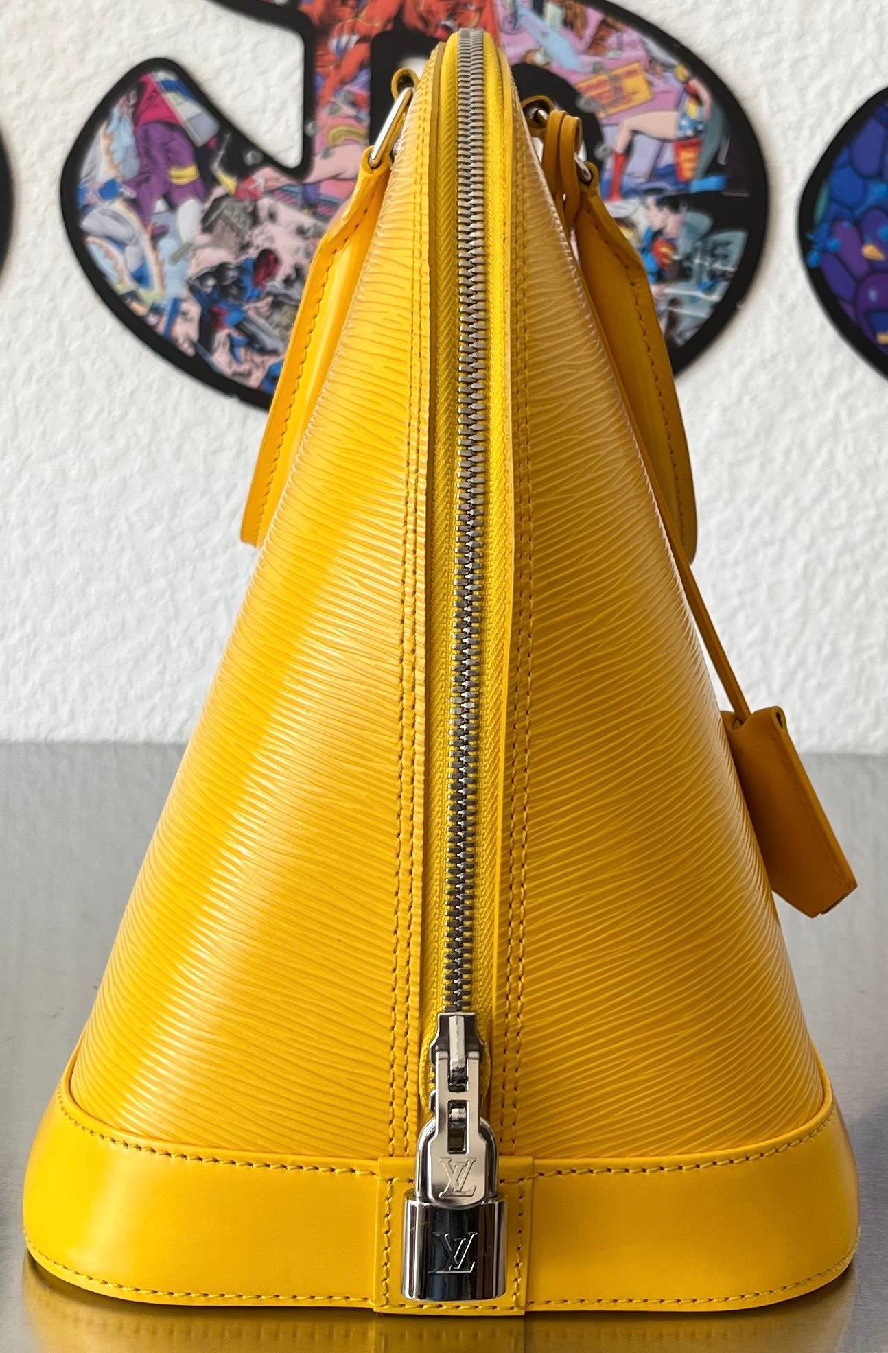 Louis Vuitton Alma GM Epi