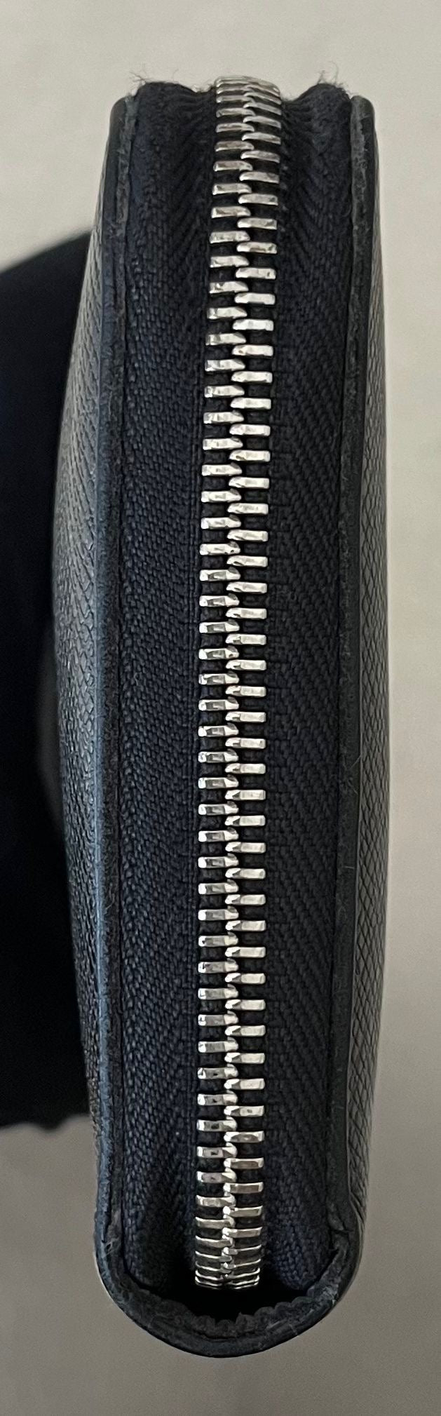 Louis Vuitton Zippy Organizer
