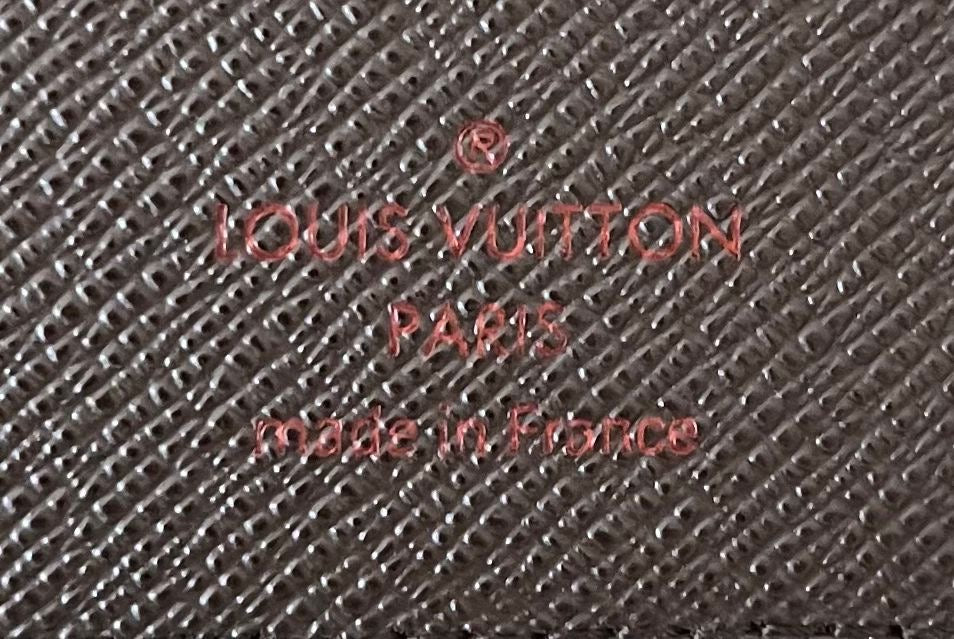 Louis Vuitton Brazza Damier