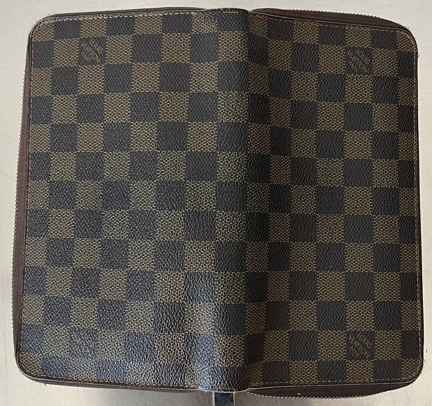 Louis Vuitton Zippy Organizer Damier