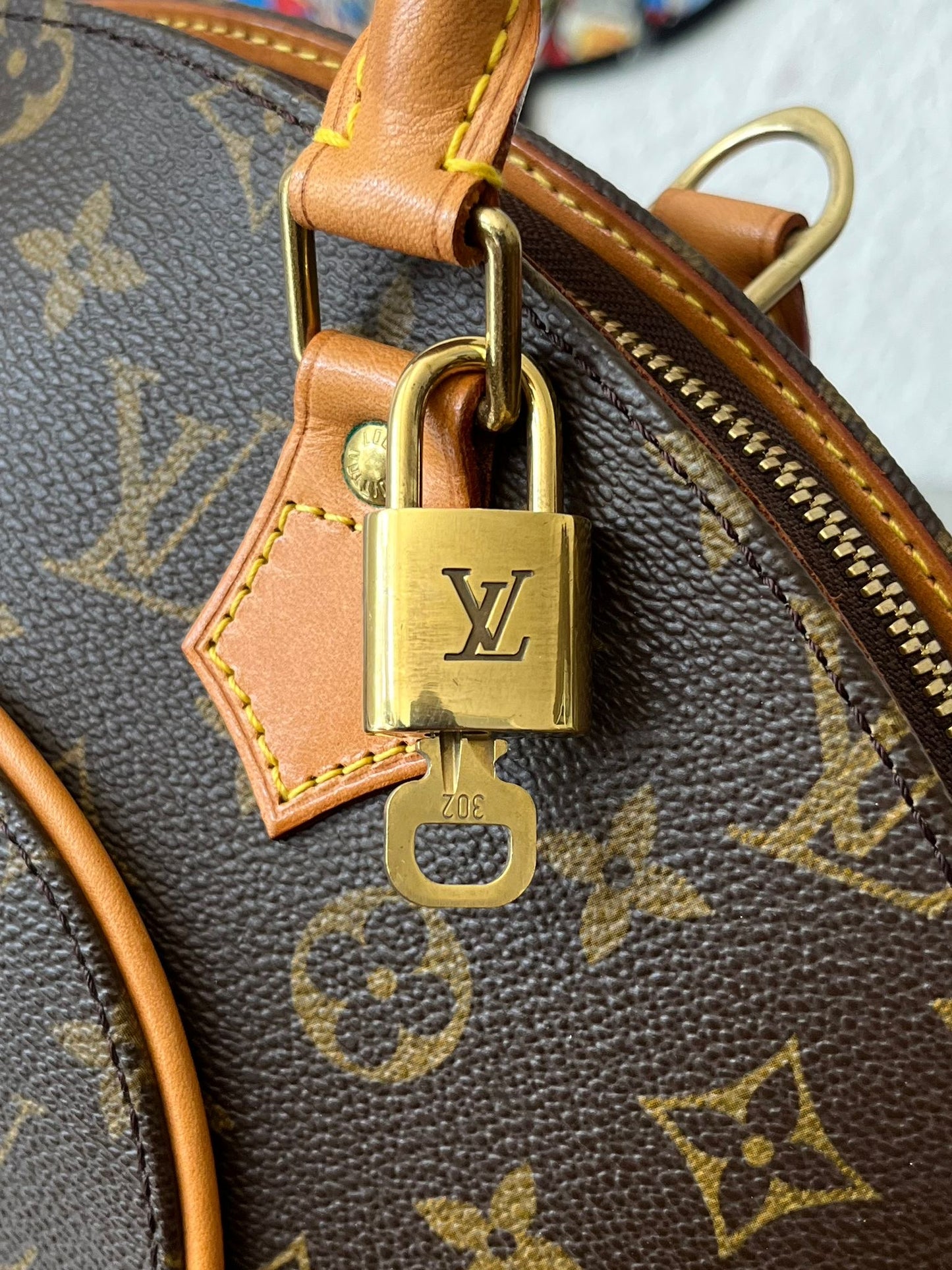 Louis Vuitton Ellipse PM