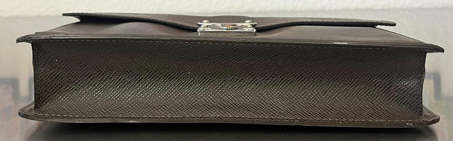 Louis Vuitton Belaia Taiga