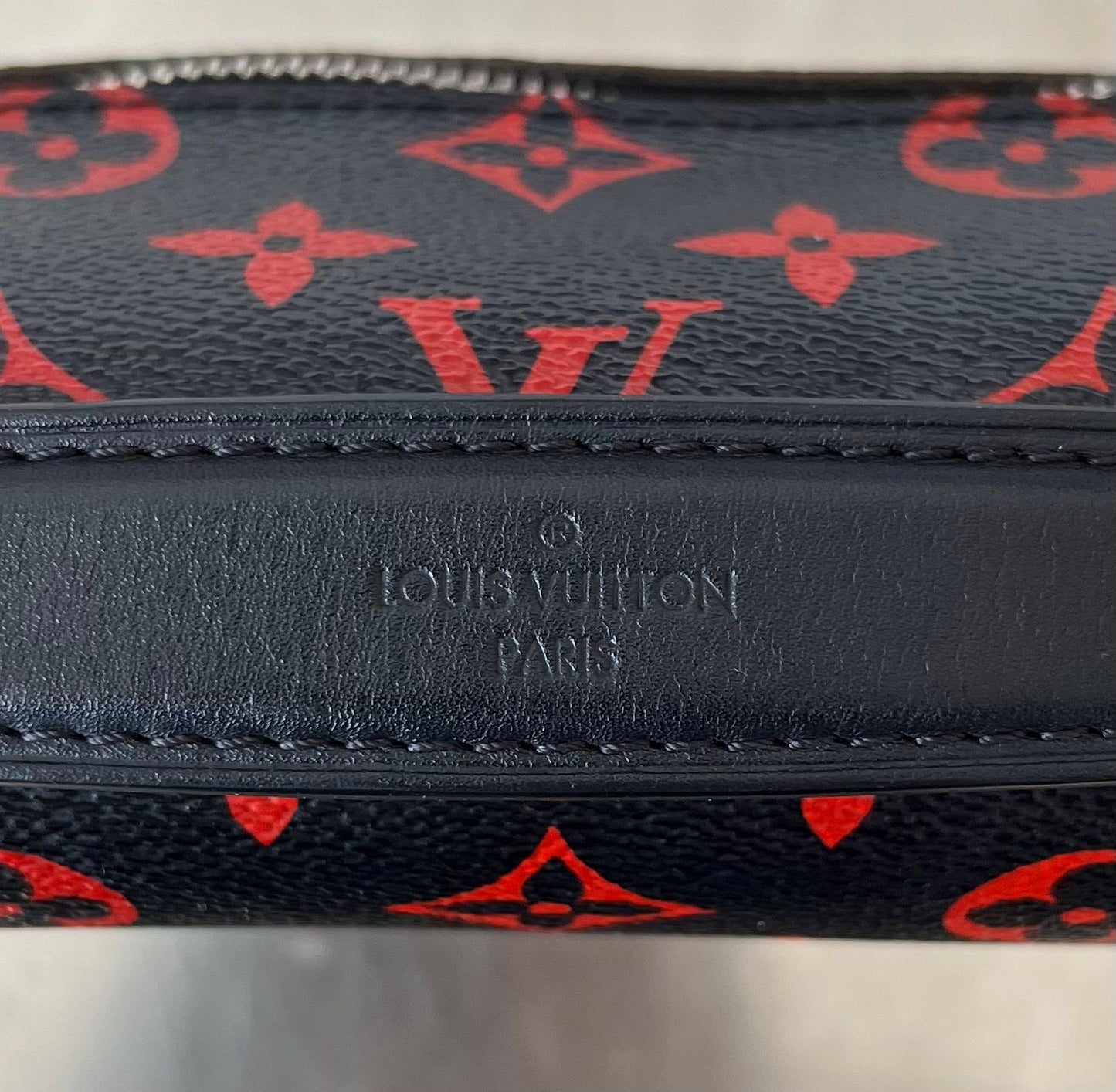Louis Vuitton Metis Pochette Infrarouge (Limitiertes Modell)