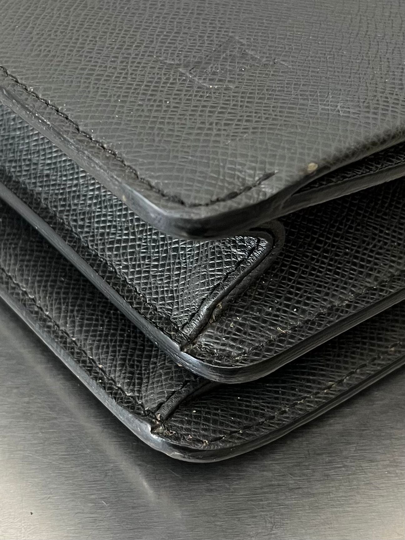 Louis Vuitton Robusto 2 Taiga