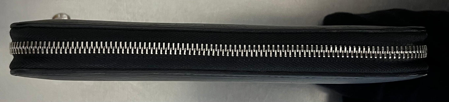 Louis Vuitton Zippy Organizer Epi