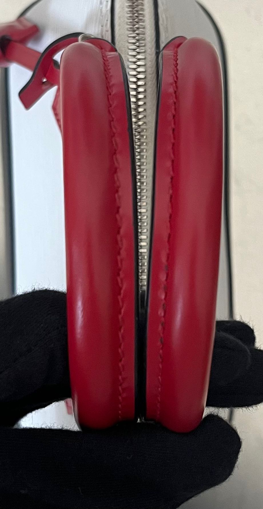 Louis Vuitton Alma BB Epi