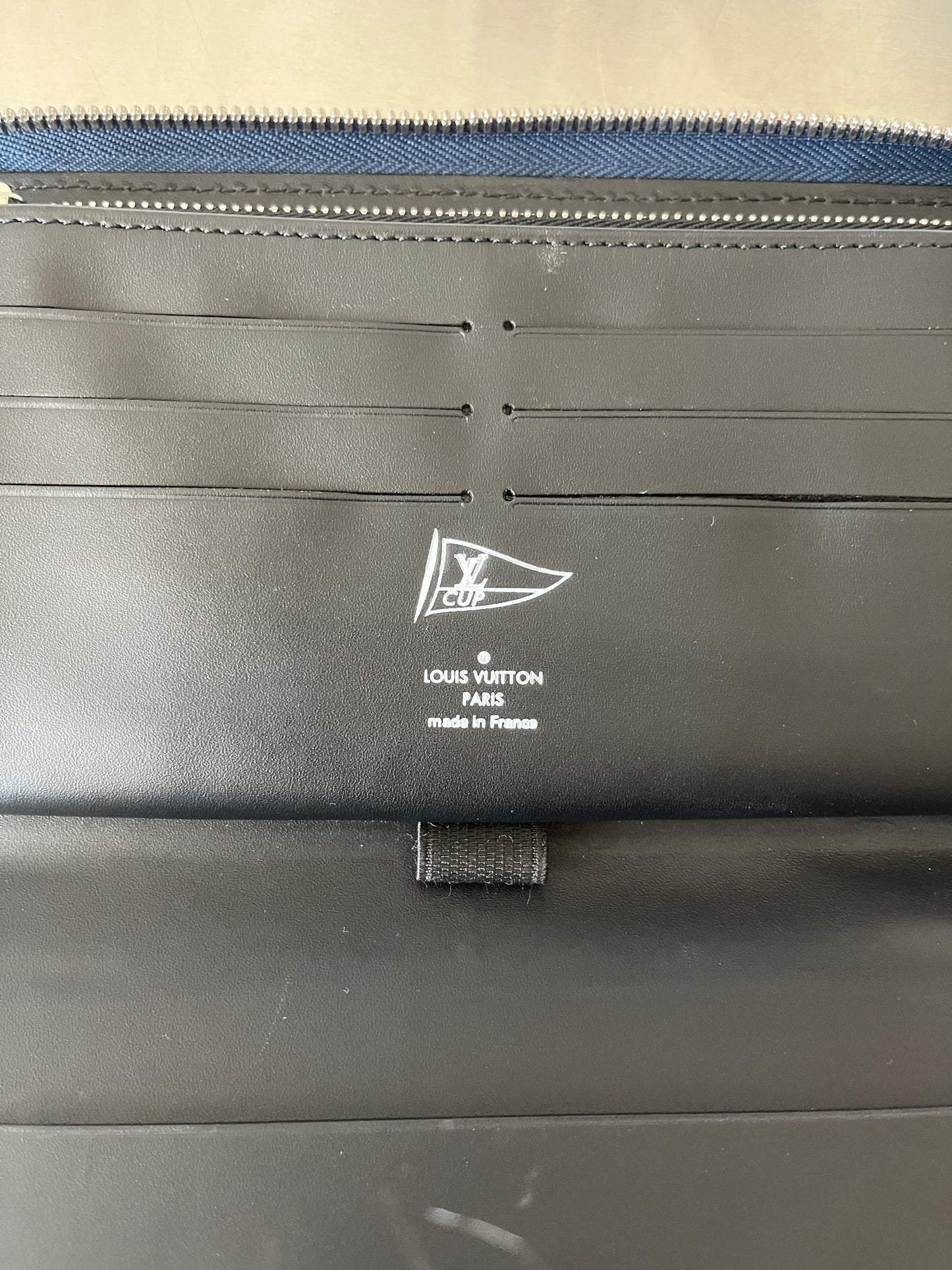 Louis Vuitton Cup Zippy Organizer