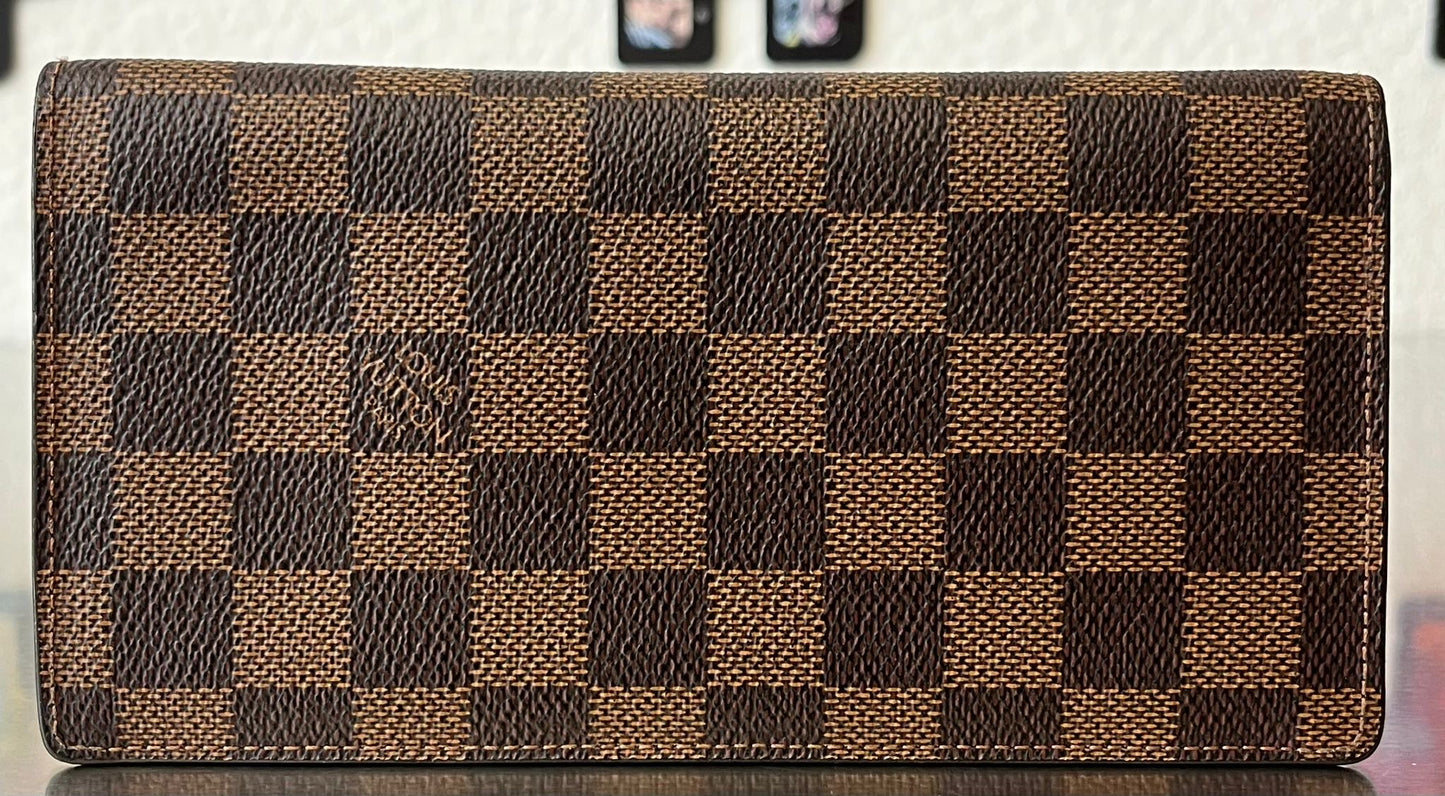 Louis Vuitton Brazza Damier