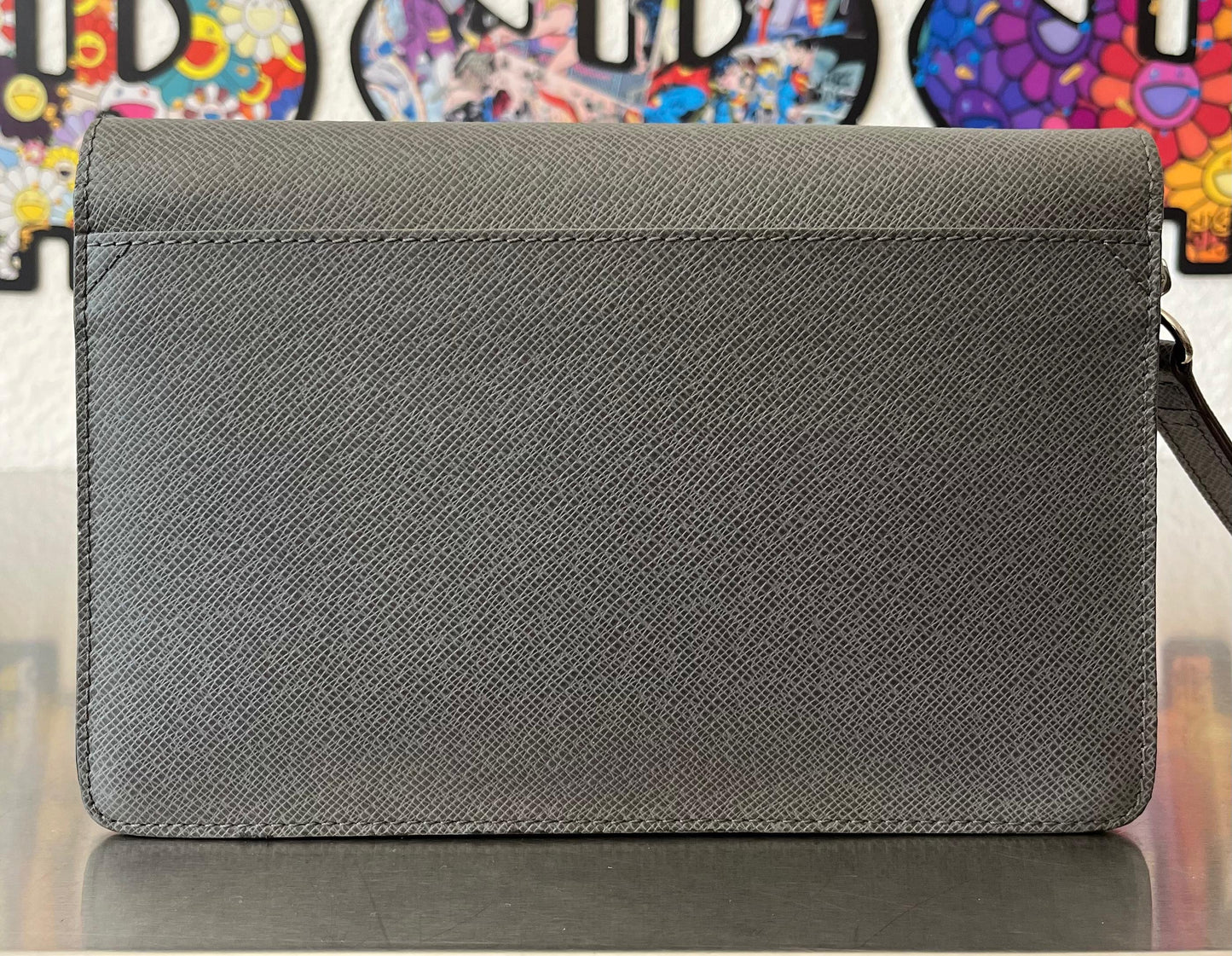 Louis Vuitton Neo Bellaia Taiga Leder