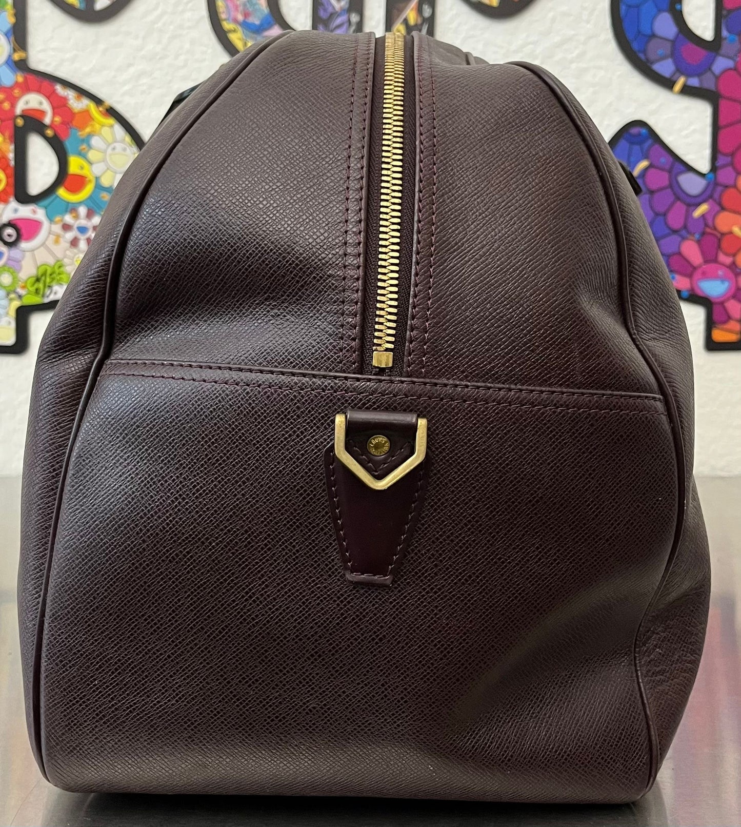 Louis Vuitton Kendall GM Taiga Leder