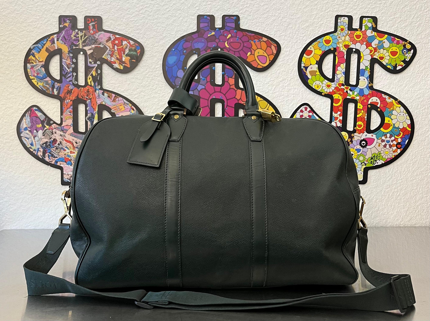 Louis Vuitton Kendall PM Taiga