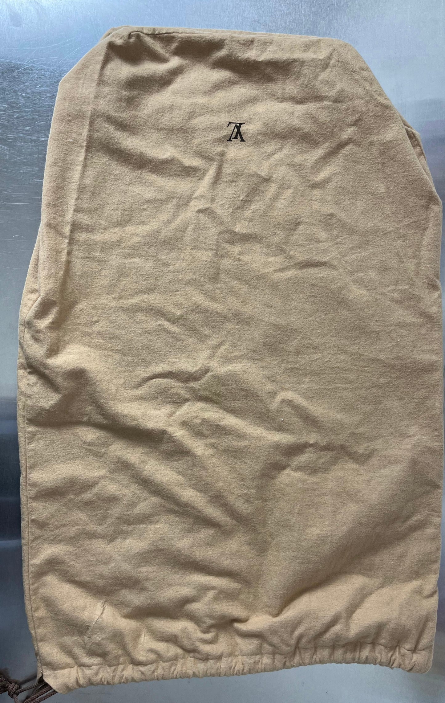 Louis Vuitton Kendall GM Taiga Leder