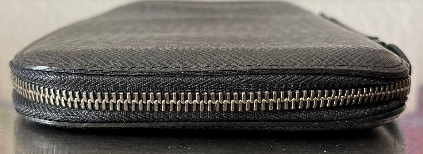 Louis Vuitton Atoll Organizer Taiga