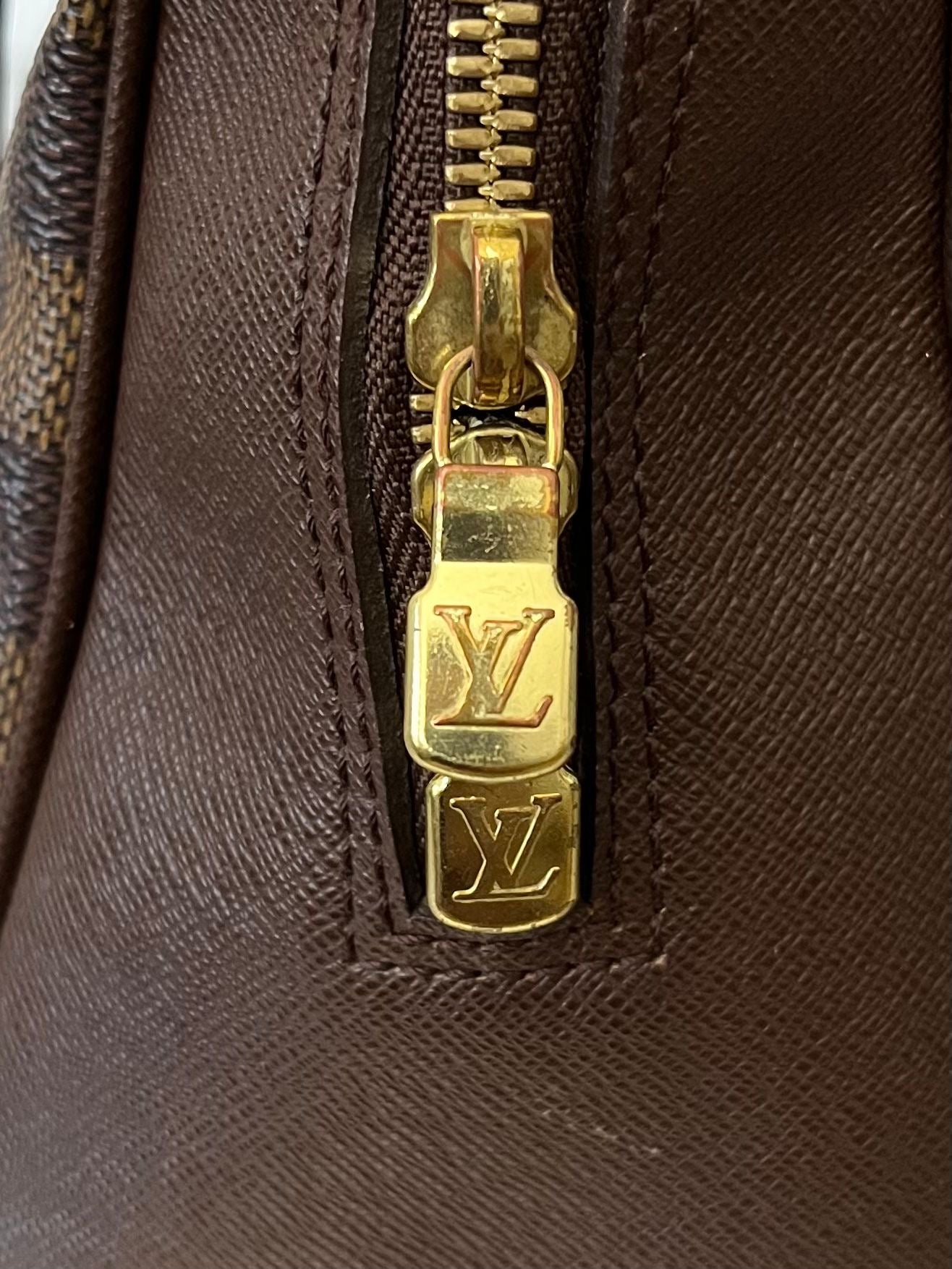 Louis Vuitton Brera Damier