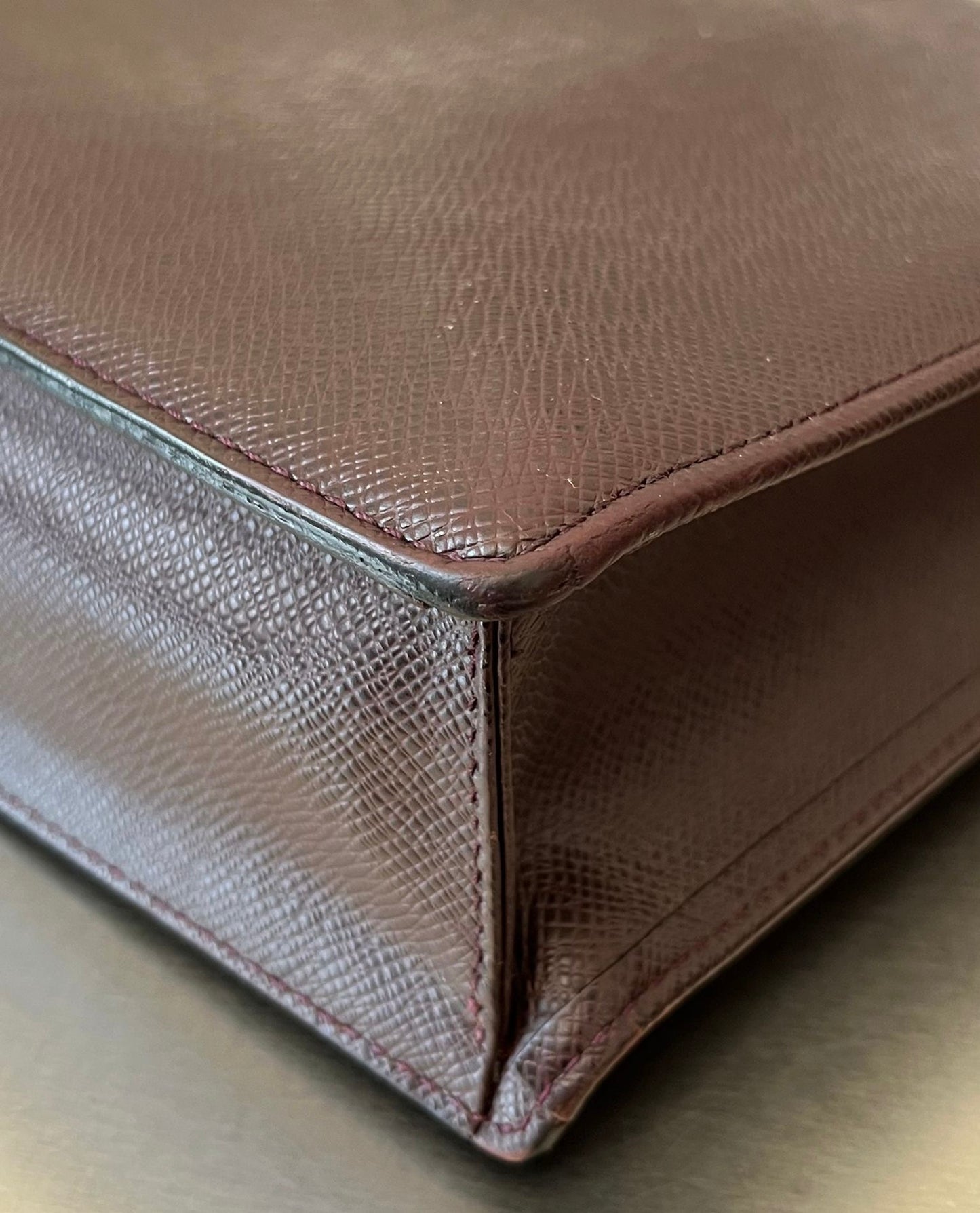 Louis Vuitton Angara Taiga