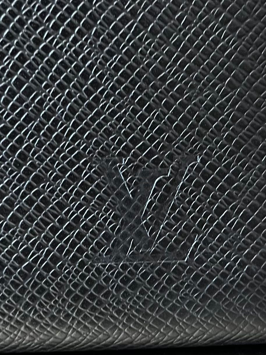Louis Vuitton Zippy Organizer Taiga