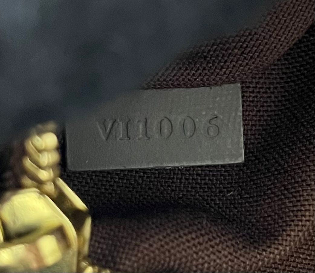 Louis Vuitton Melville Bum Bag Damier