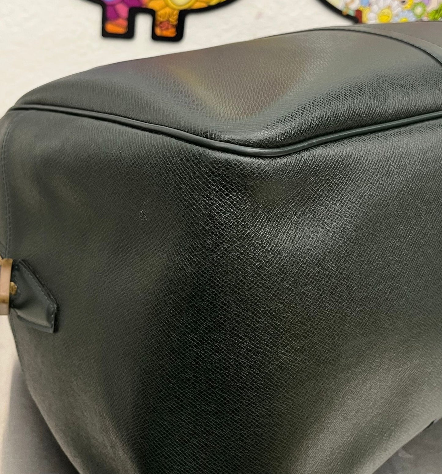 Louis Vuitton Kendall GM Taiga Leder