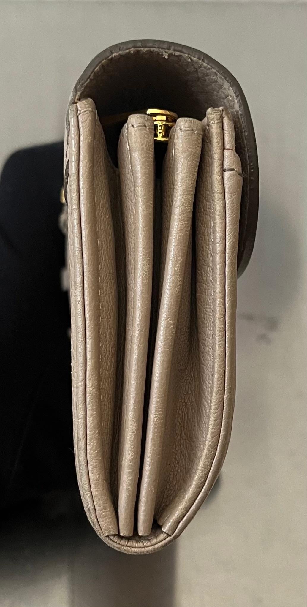 Louis Vuitton Amelia Mahina Leder