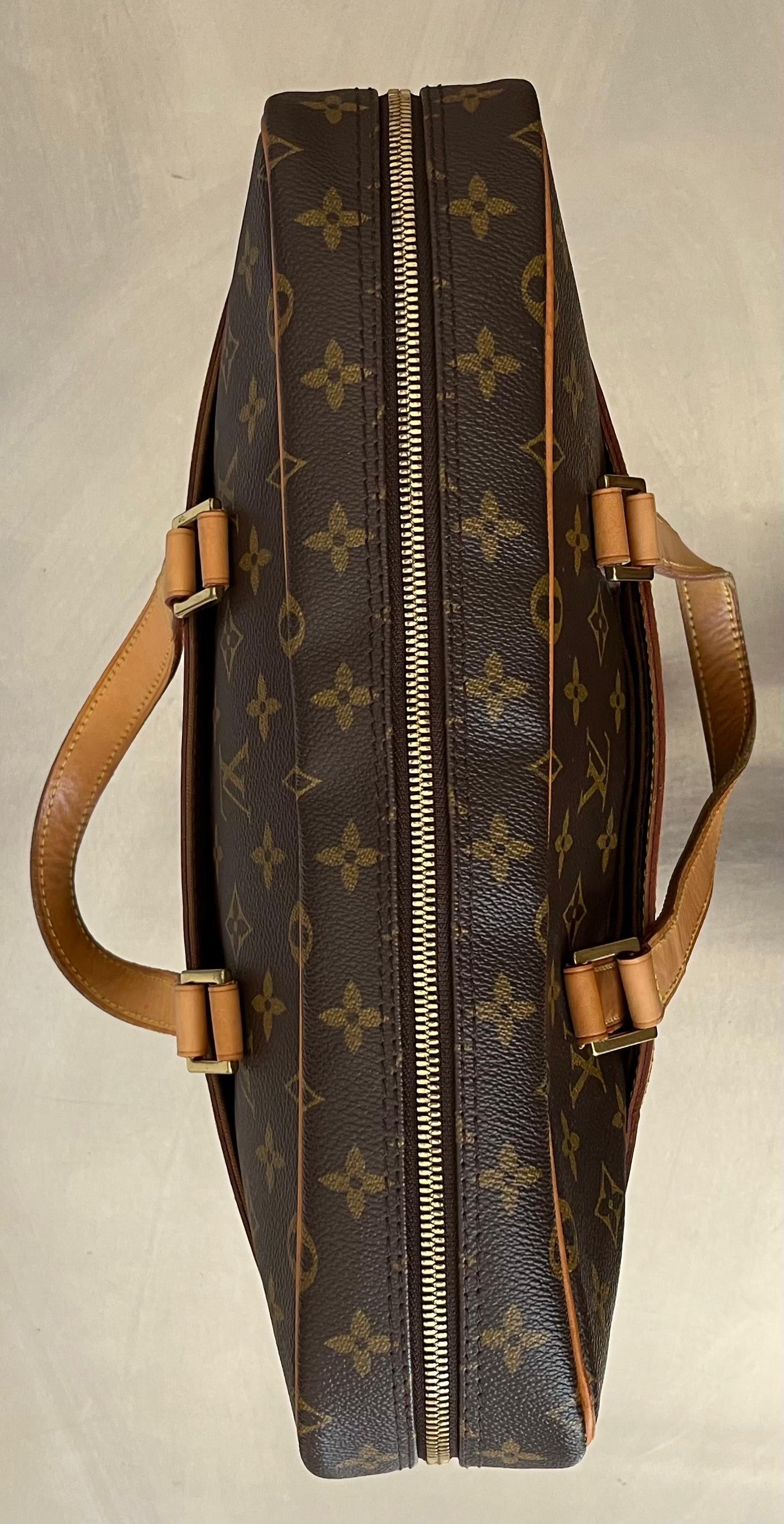 Louis Vuitton Porte Documents Pegase Monogram