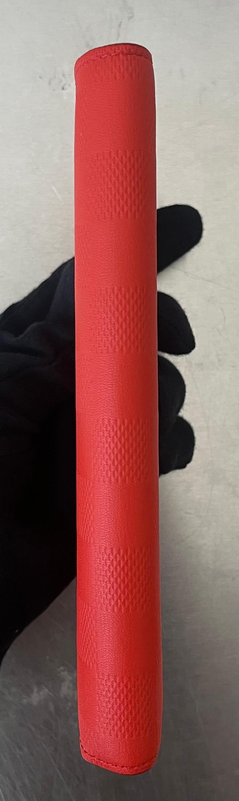 Louis Vuitton Brazza Infini Leder