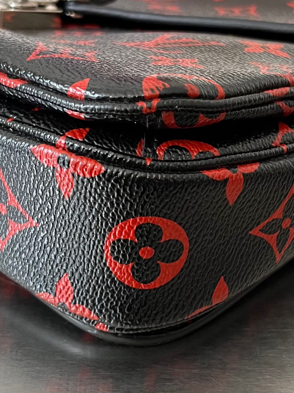 Louis Vuitton Metis Pochette Infrarouge (Limitiertes Modell)