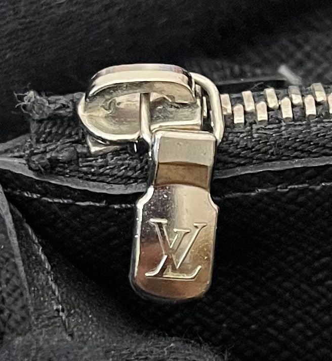 Louis Vuitton Zippy Organizer Epi