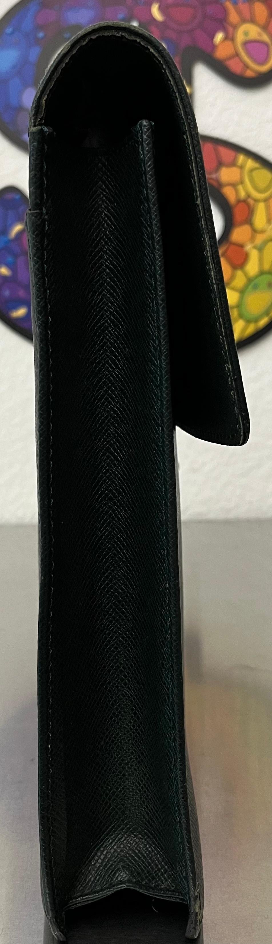 Louis Vuitton Serviette Kourad