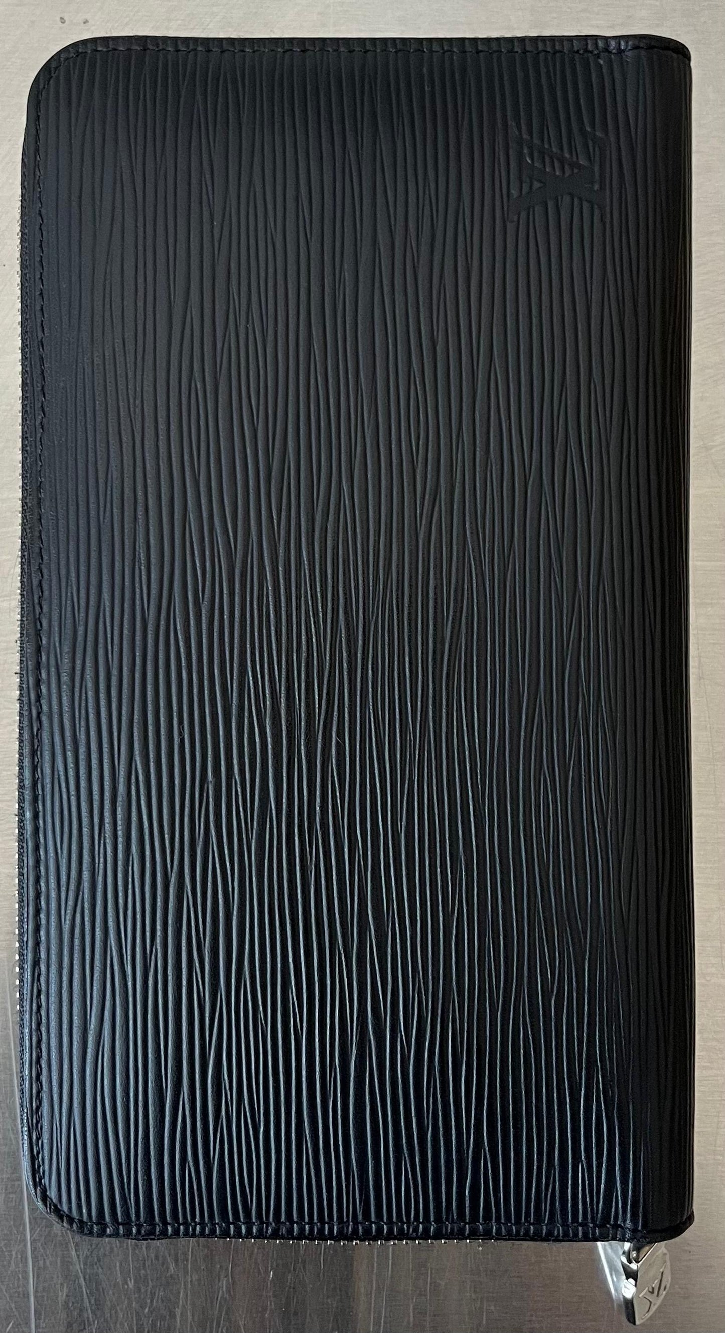 Louis Vuitton Zippy Organizer Epi