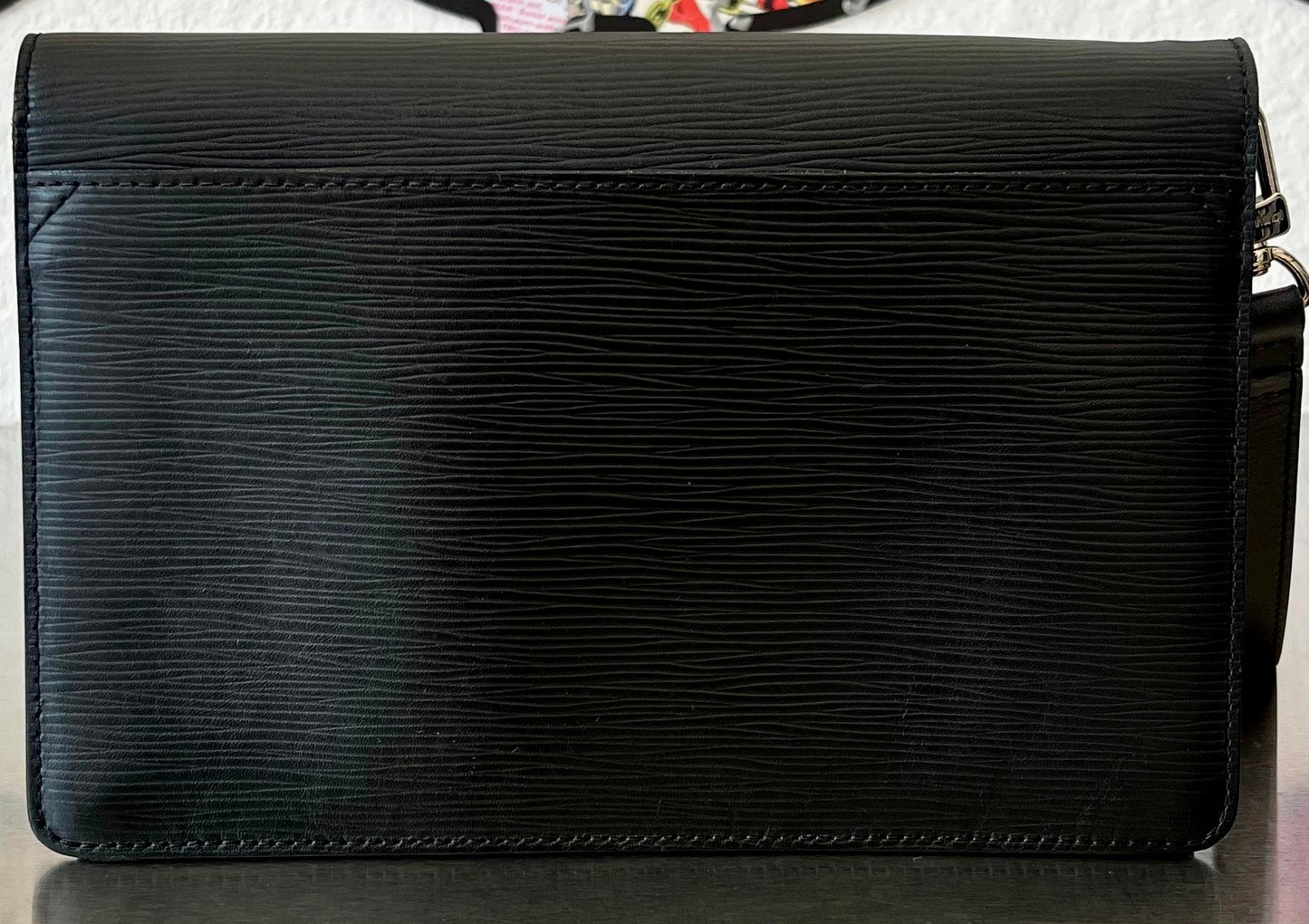 Louis Vuitton Neo Bellaia Epi Leder