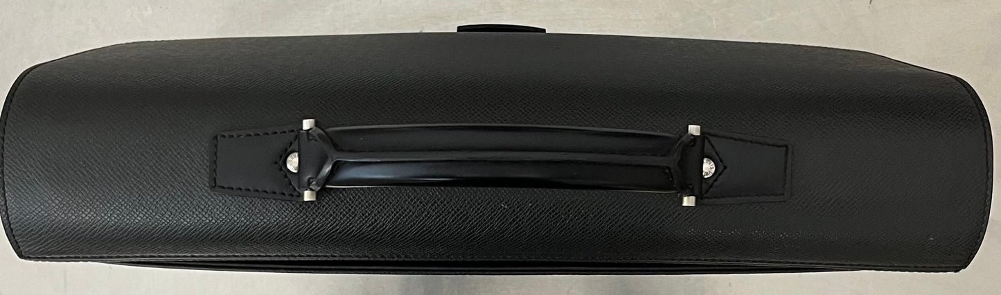 Louis Vuitton Robusto 2 Taiga