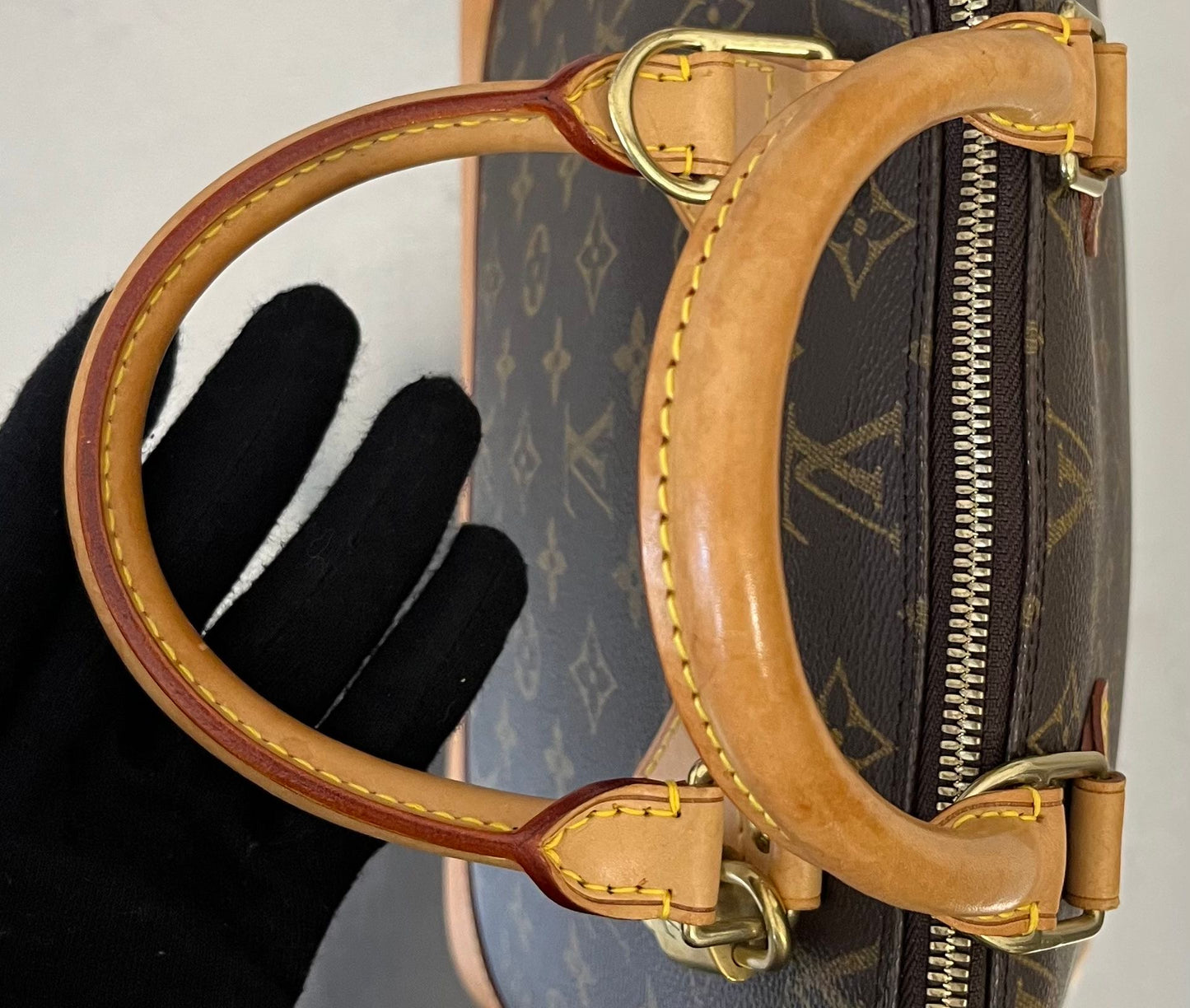 Louis Vuitton Alma PM