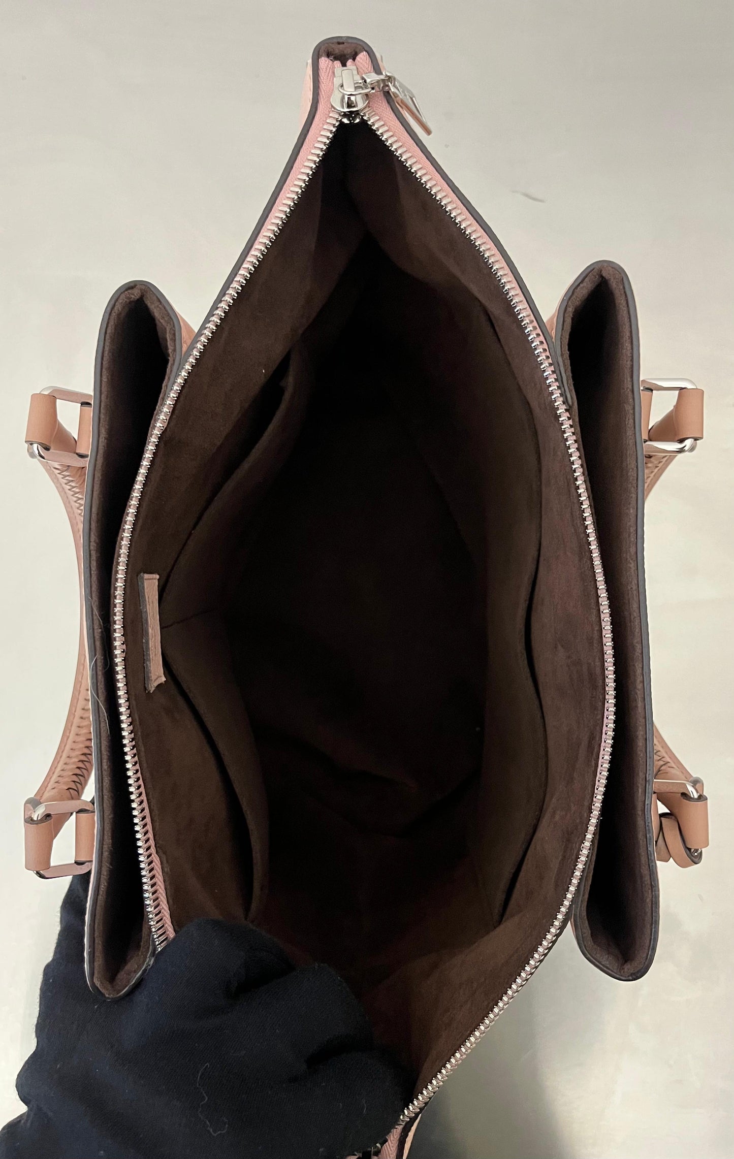 Louis Vuitton Haumea Magnolia Mahina
