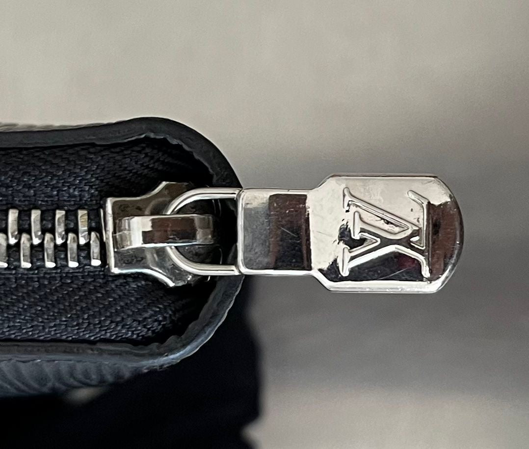 Louis Vuitton Zippy Organizer Epi