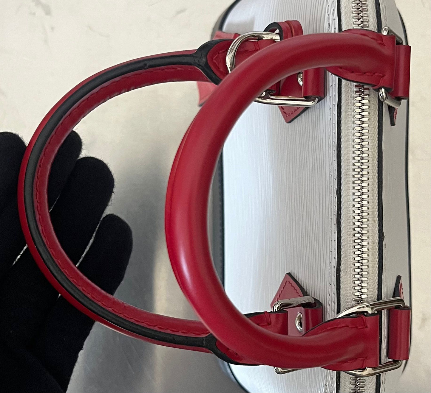 Louis Vuitton Alma BB Epi