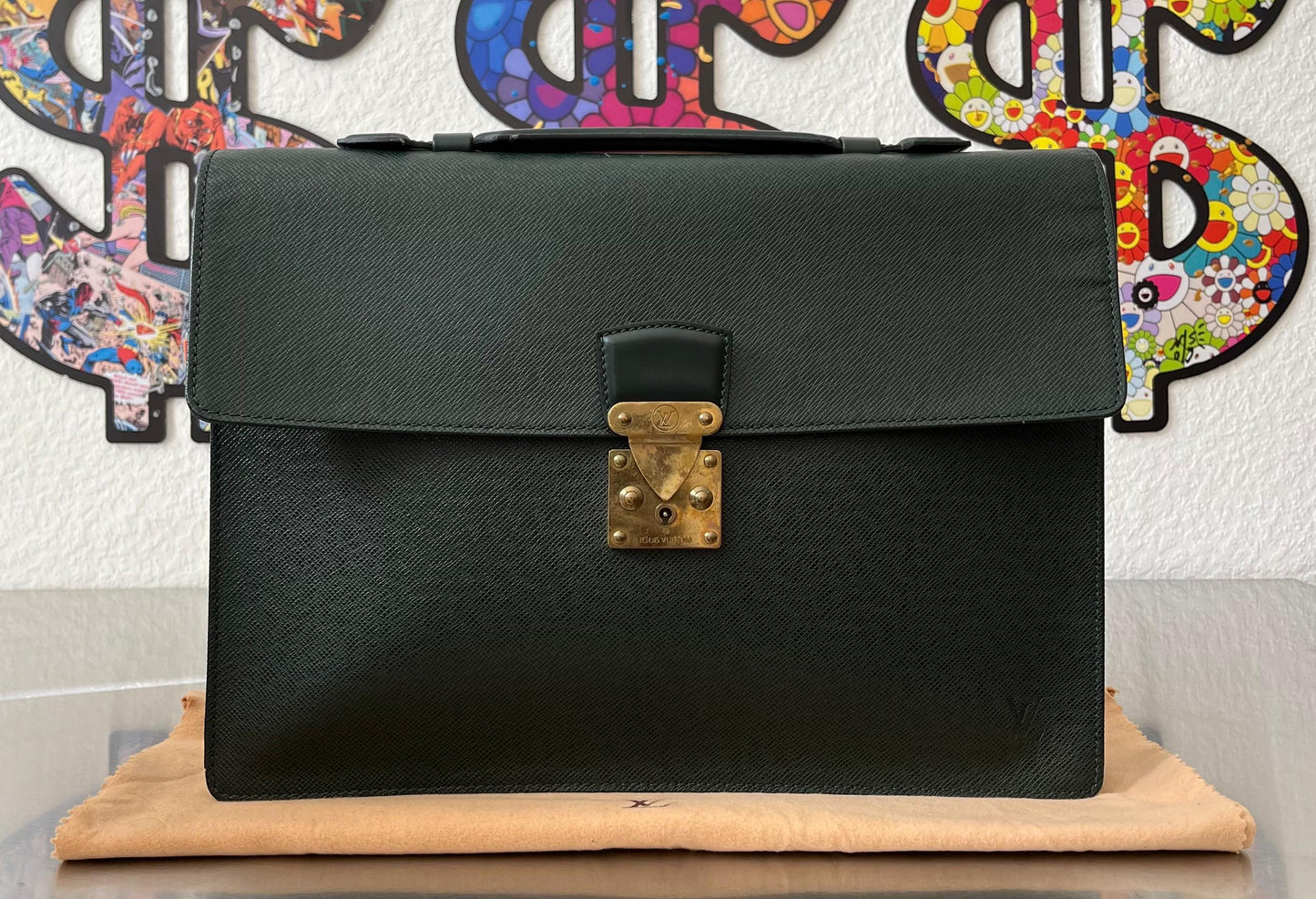 Louis Vuitton Serviette Kourad (Dunkelgrün)