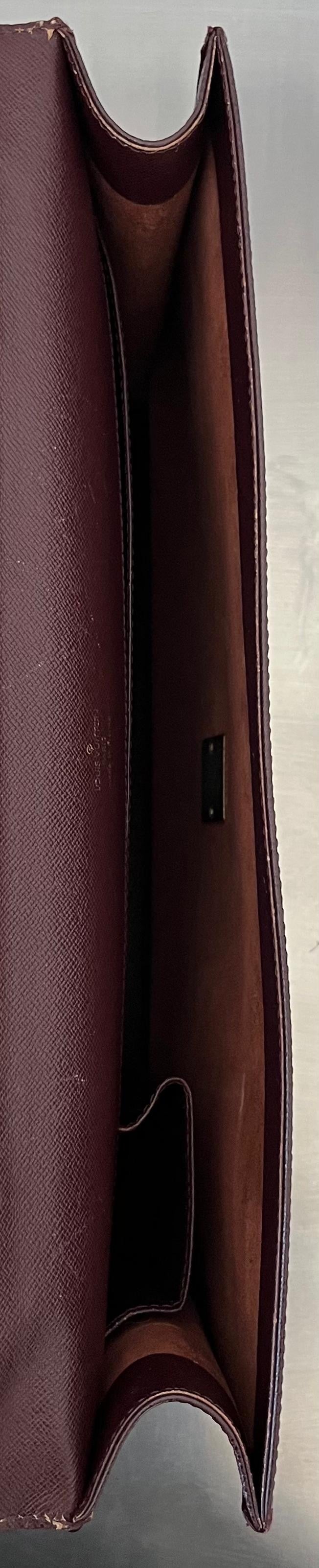 Louis Vuitton Angara Taiga