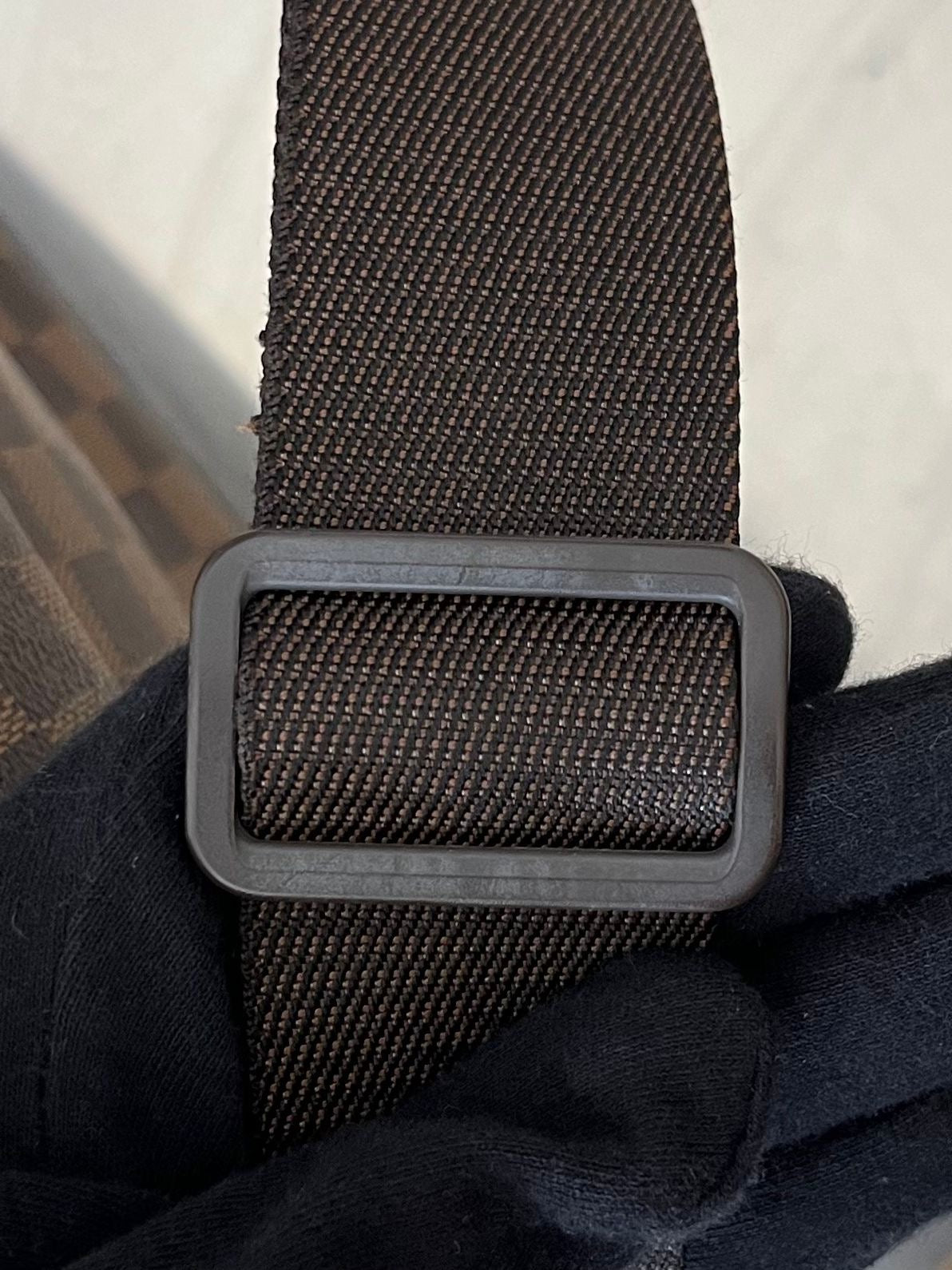 Louis Vuitton Naviglio Messenger